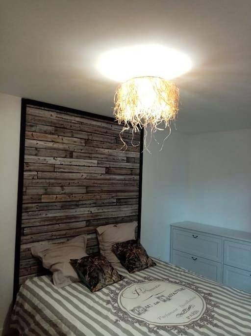 One-Bedroom House in Charenton-du-Cher, Saint-Amand-Montrond