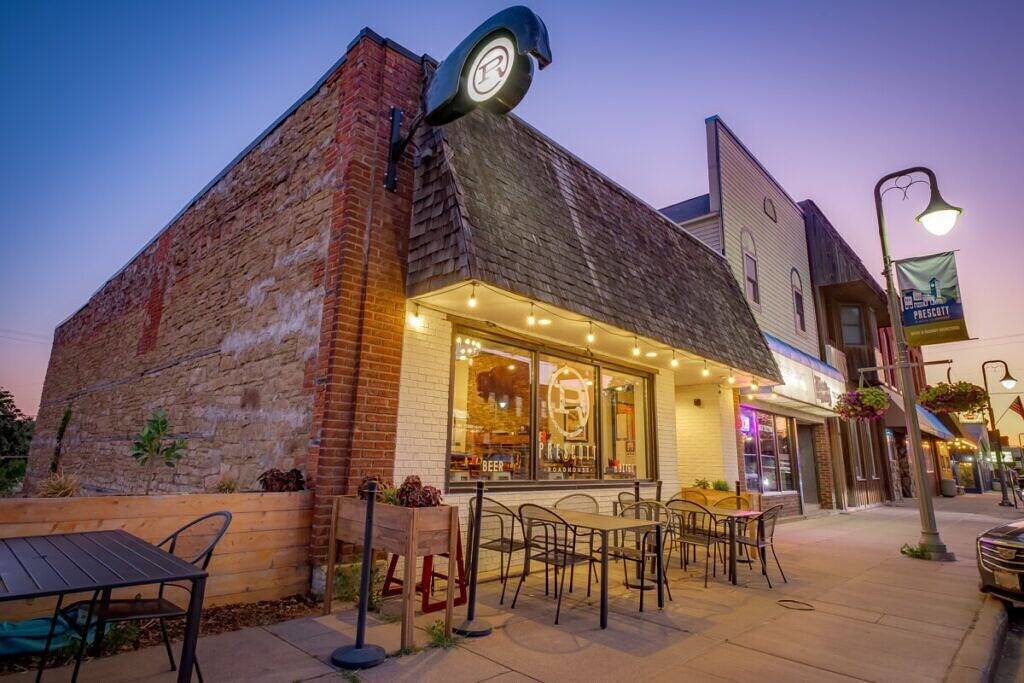 Group Getaway | Downtown | Riverfront Stay in Pierce County (WI)