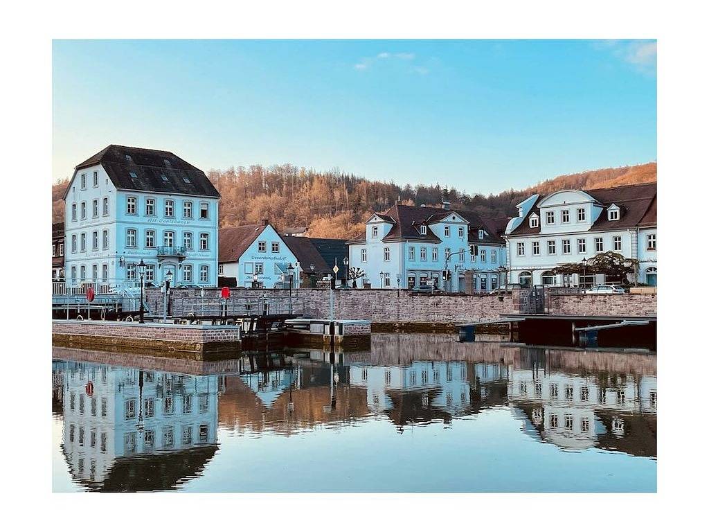 Ferienwohnung mit 1 Schlafzimmer in Bad Karlshafen, Landkreis Kassel