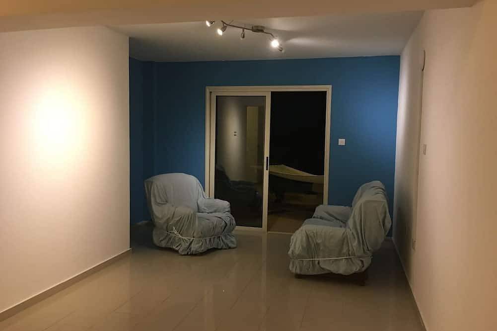 Ganze Wohnung, Luxusoase mit Garten nahe Strand und Flughafen in Tersefanou, Larnaca Bezirk