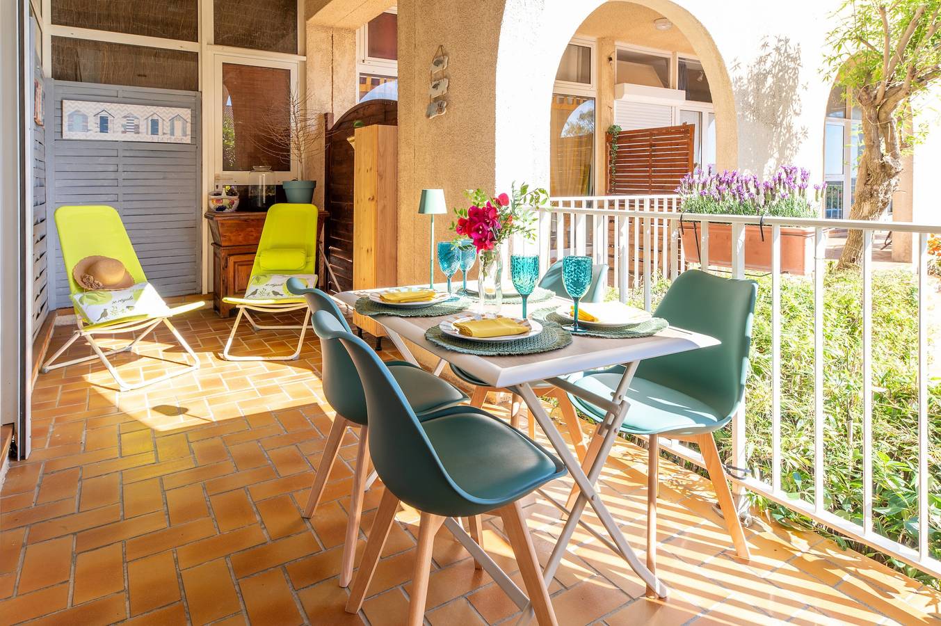 Apartamento entero, Apartamento '4 Personne' con piscina compartida, Wi-Fi y aire acondicionado in Cervione, Región de Corte