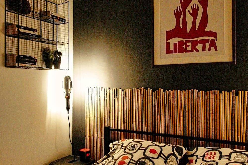 Appartement entier, T2 Albitru dans une villa corse, au calme, avec piscine et grand jardin in Calenzana, Région de Calvi