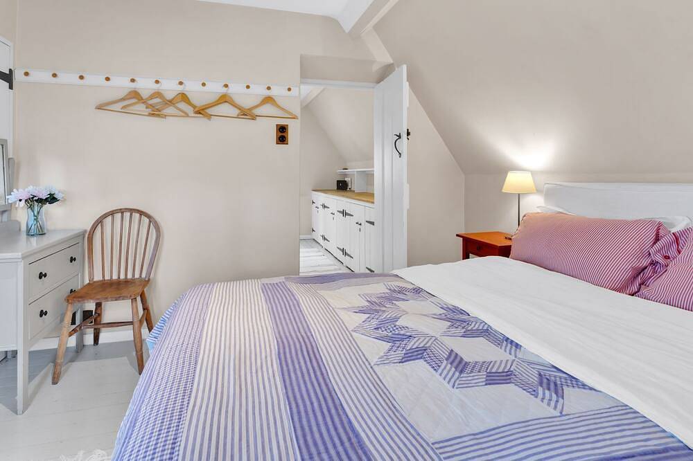 Church Cottage, Burford, Cotswolds - für 6 Gäste in 3 Schlafzimmern in Burford, Oxfordshire