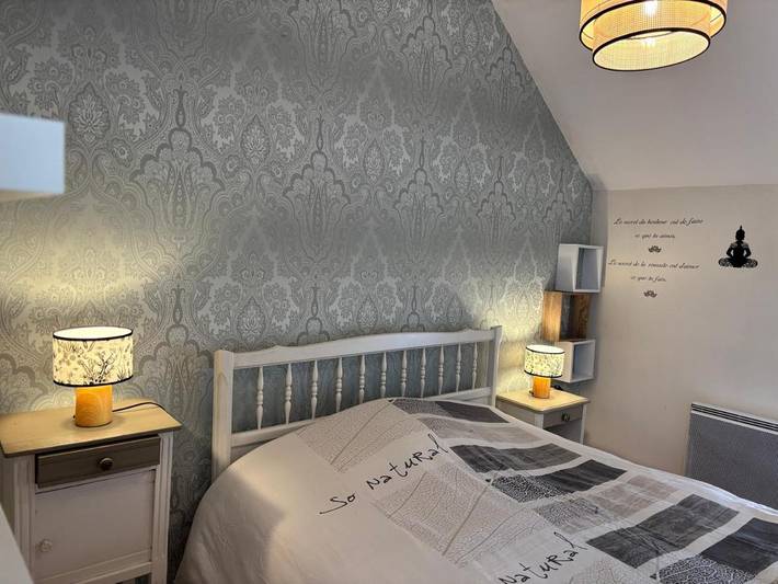 Location de vacances pour 2 personnes, avec terrasse et jacuzzi à Néant-sur-Yvel