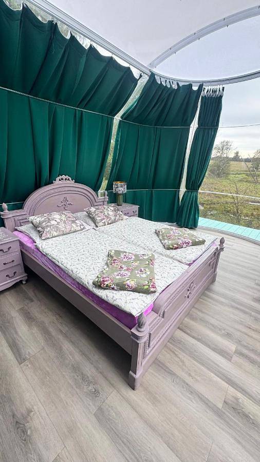 Gîte pour 2 personnes, avec piscine et sauna ainsi que jacuzzi et jardin à Rozvadov - 2