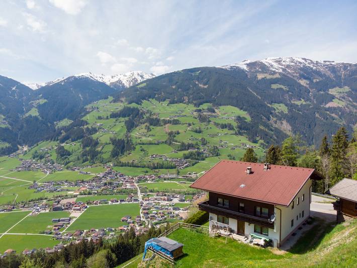 Ferienhaus für 21 Personen, mit Balkon und Garten im Zillertal - 2