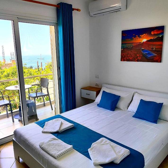 Maison d’hôte pour 2 personnes, avec jardin ainsi que balcon et vue