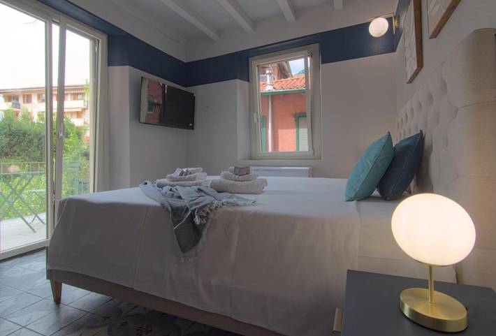 B&b per 3 persone, con Terrazza e Giardino nonché Vista lago e Panorama a Mandello del Lario