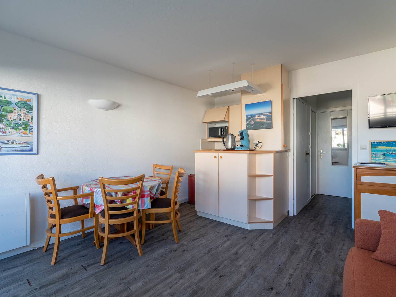 Ganzes Studio, Ruhiges Apartment nahe Strand und Zentrum mit Balkon, Parkplatz und Wlan in Arcachon, Arcachon und Umgebung