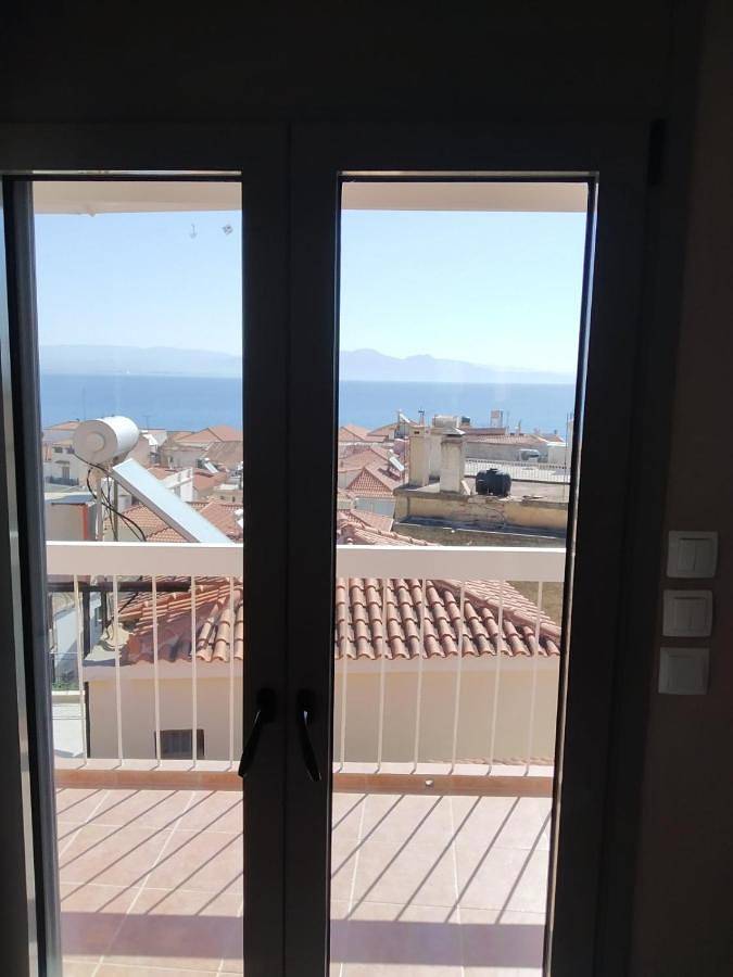 Gîte pour 2 personnes, avec Balcon ainsi que Terrasse et Vue dans Gytheion - 2