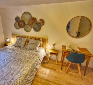 Maison d’hôte pour 3 personnes, avec jardin et vue à Bollène
