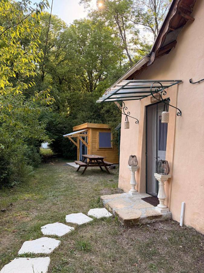 Location de vacances pour 5 personnes, avec Jacuzzi ainsi que Jardin et Vue à Barrême - 2