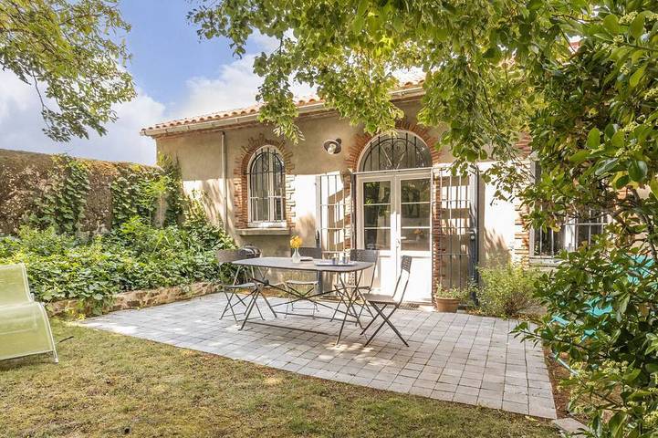 Gîte pour 2 personnes, avec Terrasse et Jardin à Vue d'Esprit