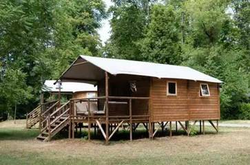 Camping pour 5 personnes, avec sauna et jacuzzi dans l' Aube