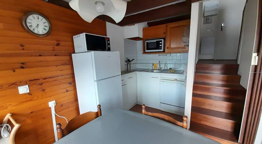 Gîte pour 4 personnes, avec terrasse à Murat-le-Quaire - 4