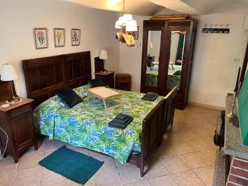 Gîte pour 2 personnes, avec jardin, animaux acceptés dans Asti