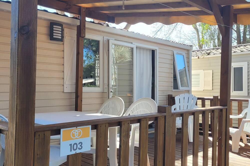 Mobil-home à Torreilles Plage dans un camping 4* animé pour petits et grands in Torreilles, Côte d'Améthyste