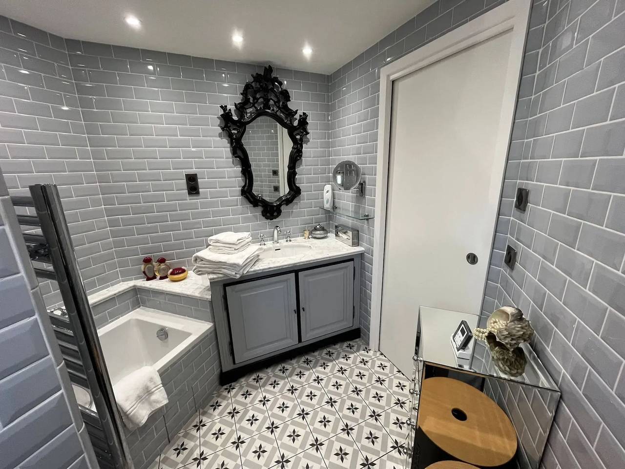 Ganze Wohnung, Helle Wohnung mit Jacuzzi in Cannes 60 m² in Cannes La Bocca, Cannes