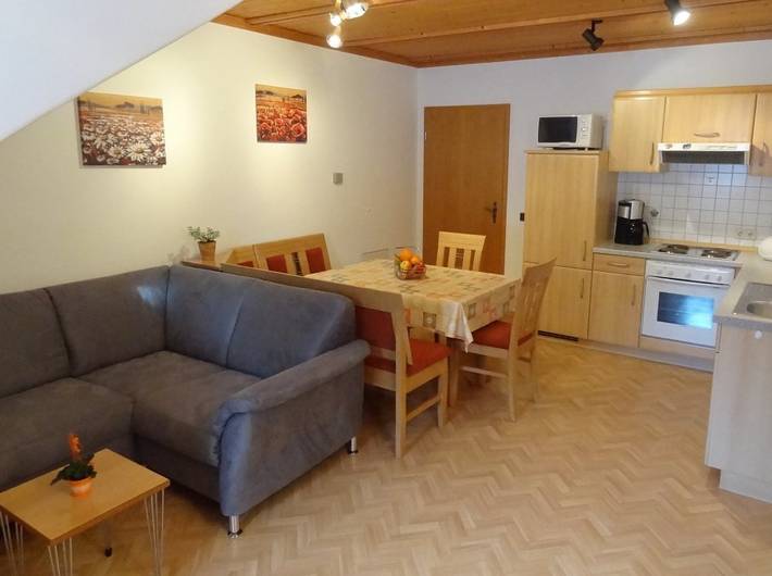 Ferienwohnung für 4 Personen, mit Balkon/Terrasse und Terrasse sowie Garten in Scheidegg - 3