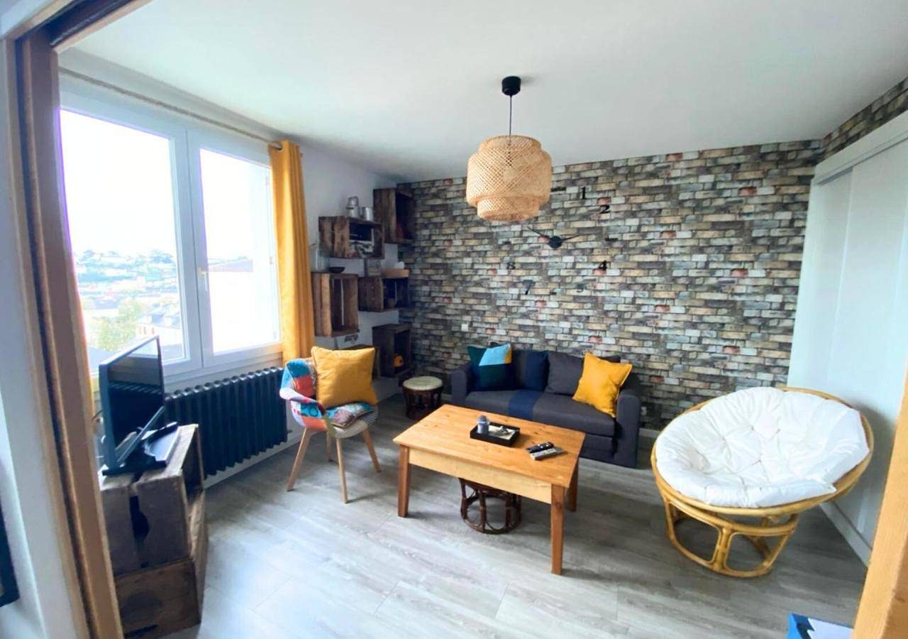 Appartement entier, One-Bedroom Apartment in Buxerolles, Vienne (France)