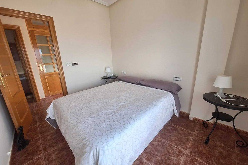 Entire apartment, Second floor apartment with pool, 2 minutes from the beach. in Cartagena, Costa Cálida