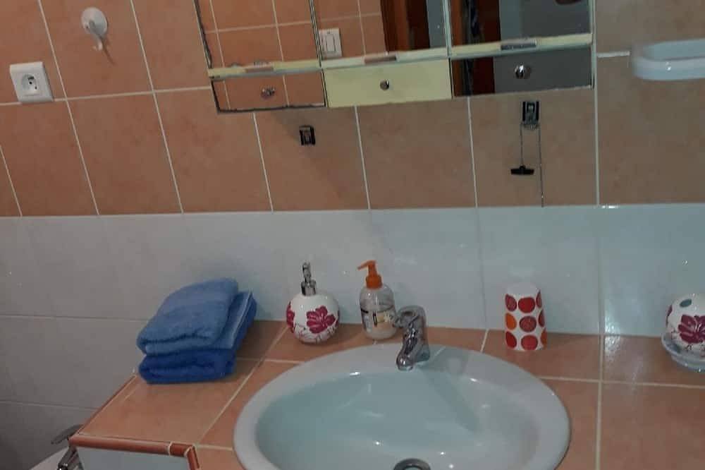 Apartamento entero, Alquiler de apartamentos de verano T2 in Biguglia, Región de Bastia