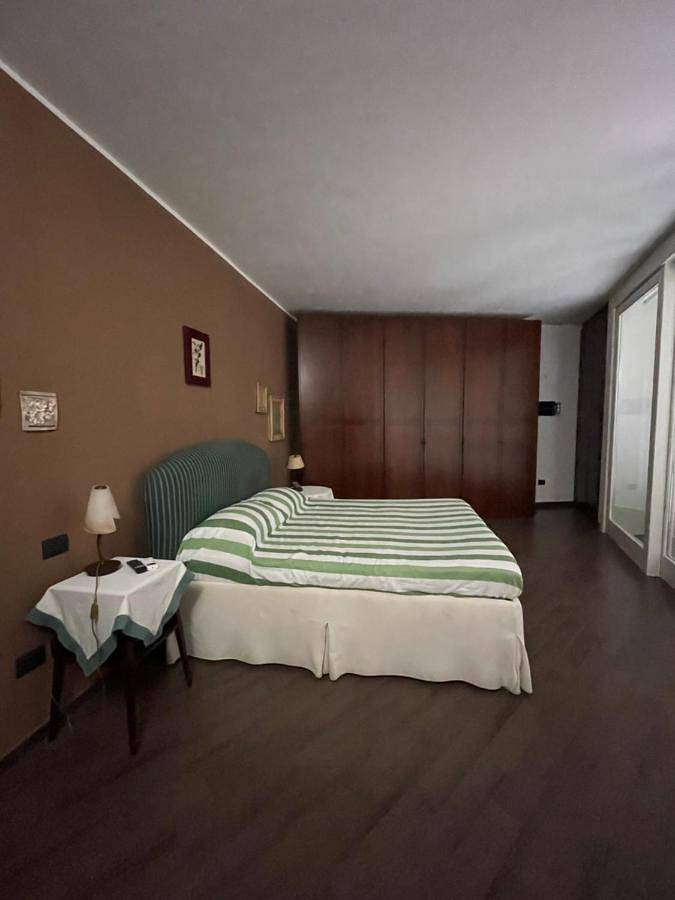 Villa für 6 Personen, mit Ausblick und Garten sowie Pool, kinderfreundlich in Palermo - 2