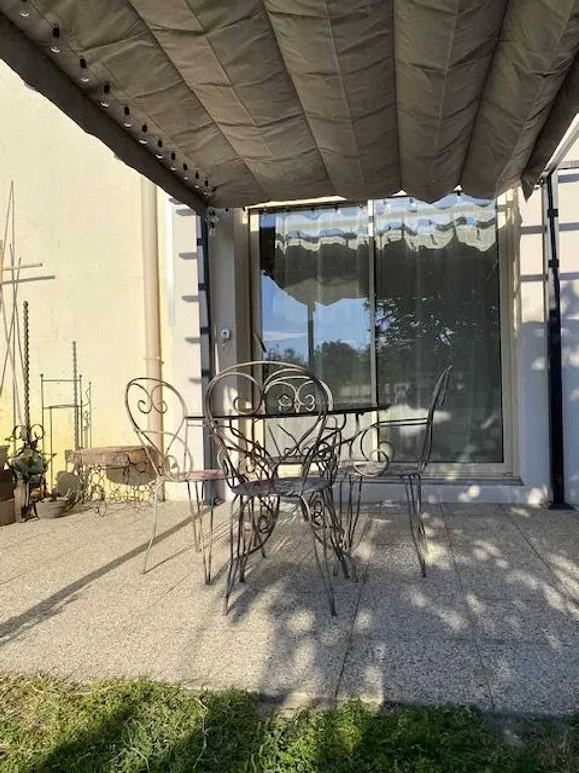 Studio entier, Studio cosy avec jardin à Aigues-Mortes, 25 m² in Aigues-Mortes, Côte d'Améthyste