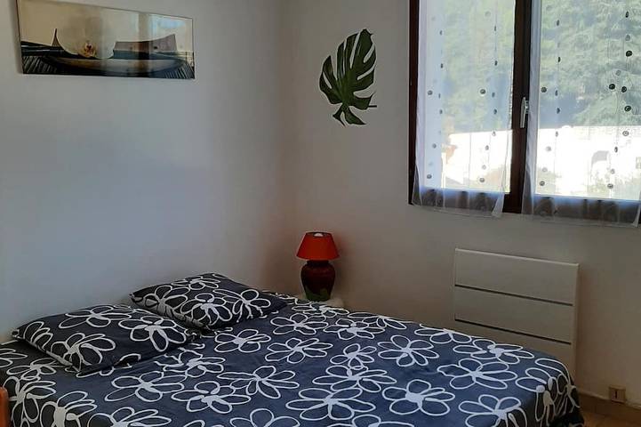 Location de vacances pour 6 personnes, avec jardin et terrasse, animaux acceptés à Poussan - 4