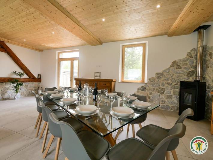 Gîte pour 6 personnes, avec balcon et jardin à Poligny (Hautes-Alpes)