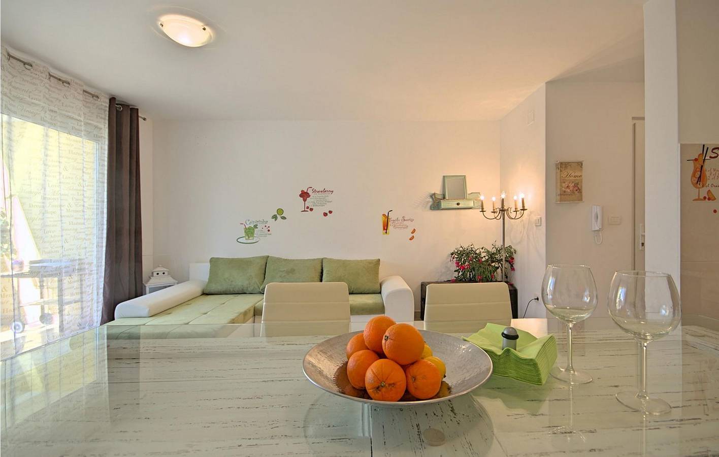 Ganze Ferienwohnung, Ferienwohnung für 4 Personen mit Terrasse in Zambratija, Umag und Umgebung