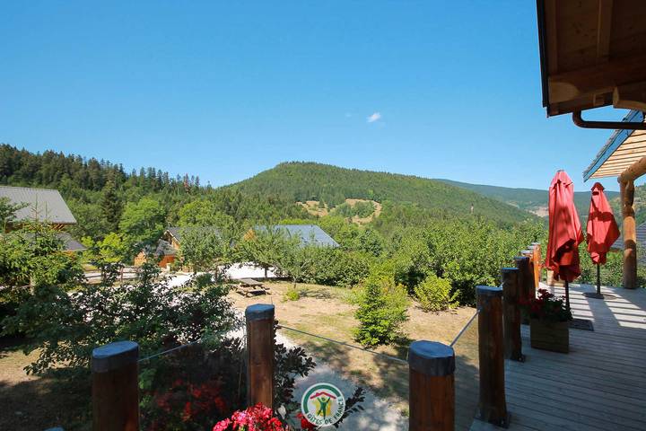 Gîte für 14 Personen, mit Garten und Sauna sowie Terrasse in Französische Alpen - 2