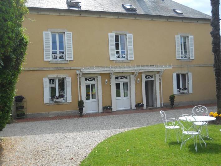 Chambre d’hôte pour 4 personnes, avec Terrasse et Jardin