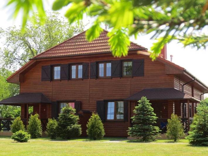 Ferienhaus für 8 Personen, mit Terrasse und Garten