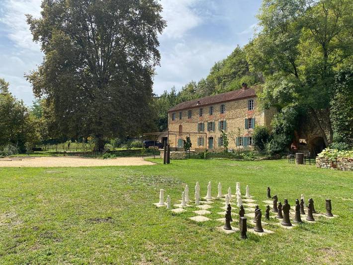 Chambre d’hôte pour 6 personnes, avec vue à Sauveterre-la-Lémance