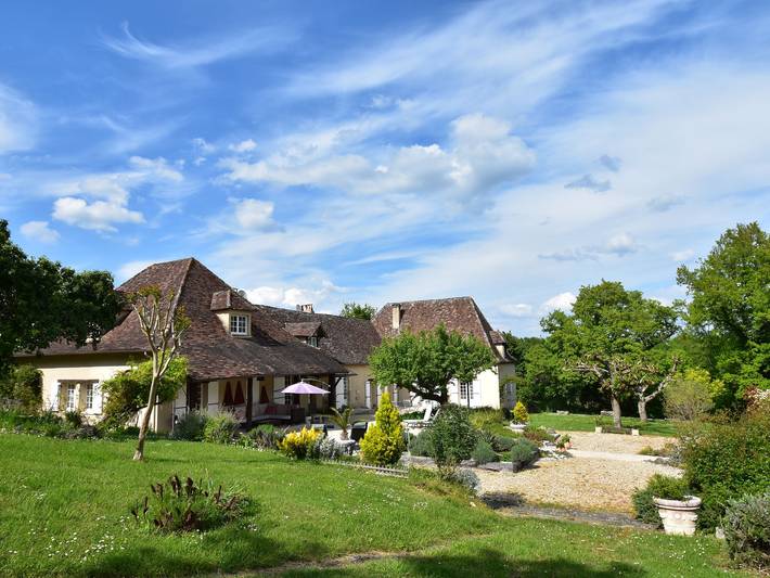 Villa voor 16 personen, with Terras and Tuin as well as Zwembad in de Dordogne