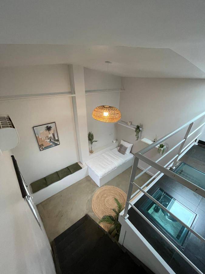 Location de vacances pour 3 personnes, avec terrasse ainsi que piscine et jardin à Trèbes - 2