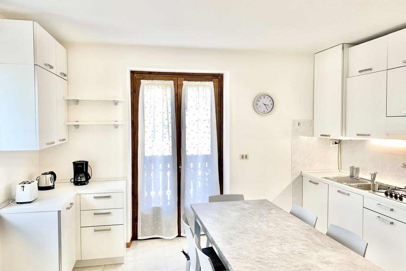 Ganze Wohnung, Casa Lucia Duplex Exclusive mit Garten nur 100 mt. vom See in Pieve di Ledro, Ledro