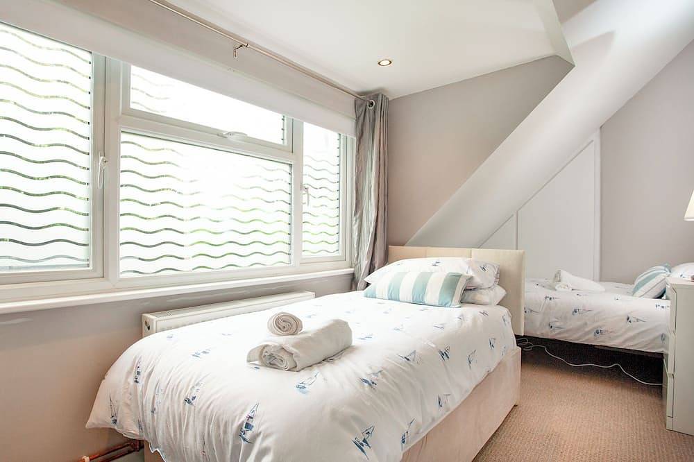 2 bedroom accommodation in Branscombe in Branscombe, Devon
