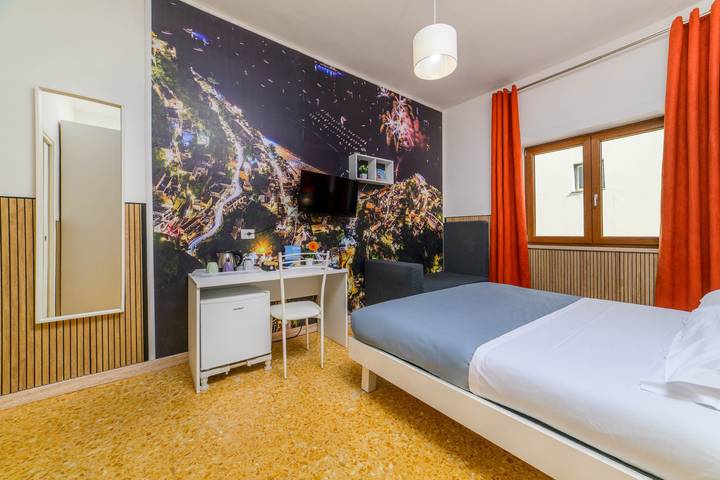 Appartamento intero, Appartamento vacanze per 3 persone con balcone in Sorrento, Sorrento Coast