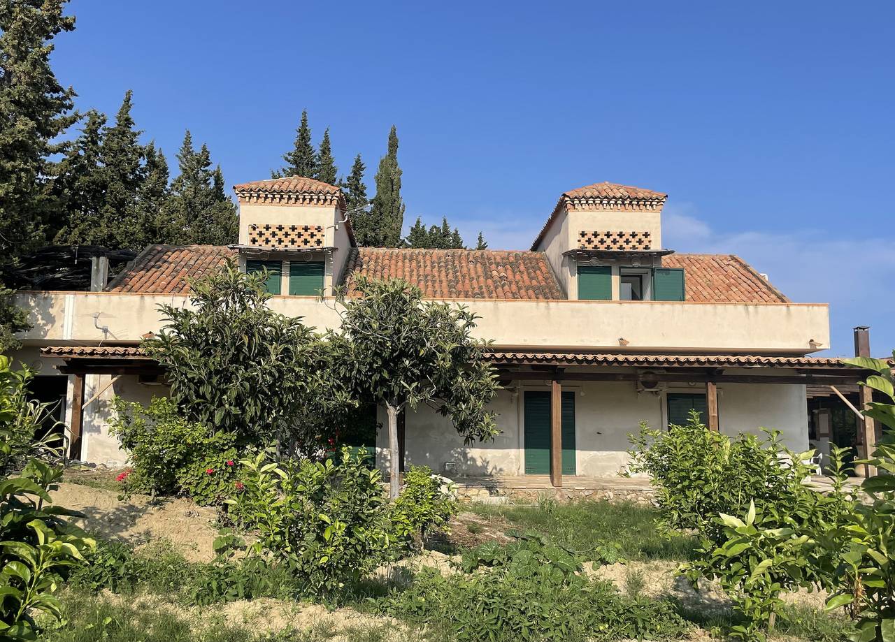 Apartamento entero, Apartamento 'Tenuta Baronale Jò - Sant'elia 4' con vistas al mar, terraza compartida in Palizzi, Provincia de Reggio Calabria