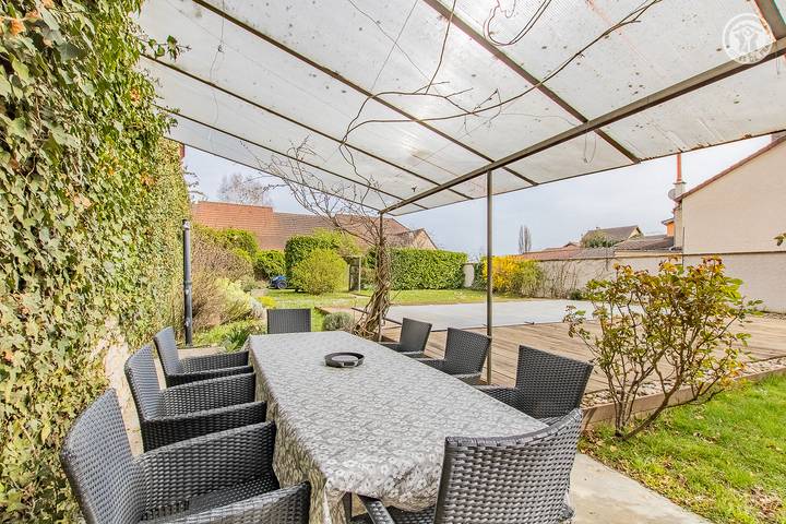Gîte für 8 Personen, mit Terrasse und Garten sowie Pool in Burgund - 3