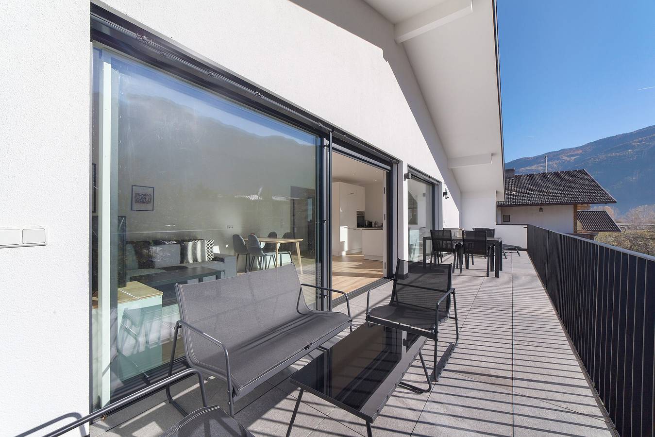 Ganze Wohnung, Apartment 'Naturns Mountain Suite' mit Bergblick, privater Terrasse und Wlan in Naturns, Texelgruppe