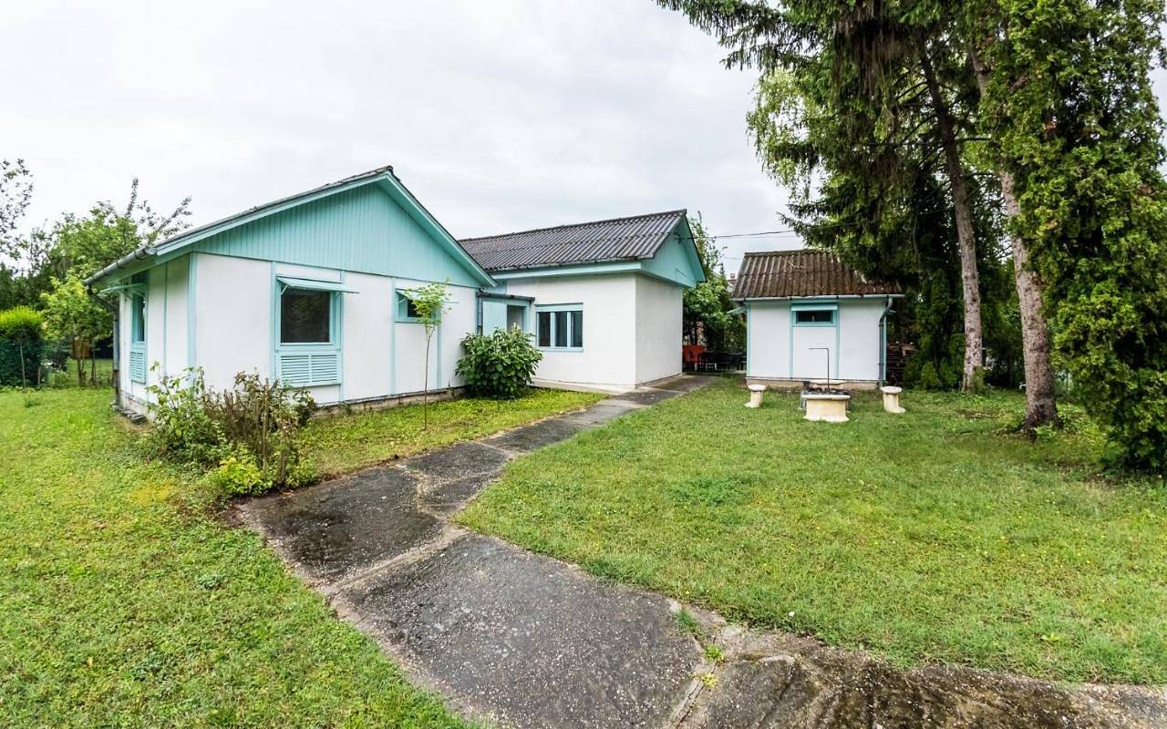 Penge Bungalók in Balatonalmádi, Północny brzeg Balatonu
