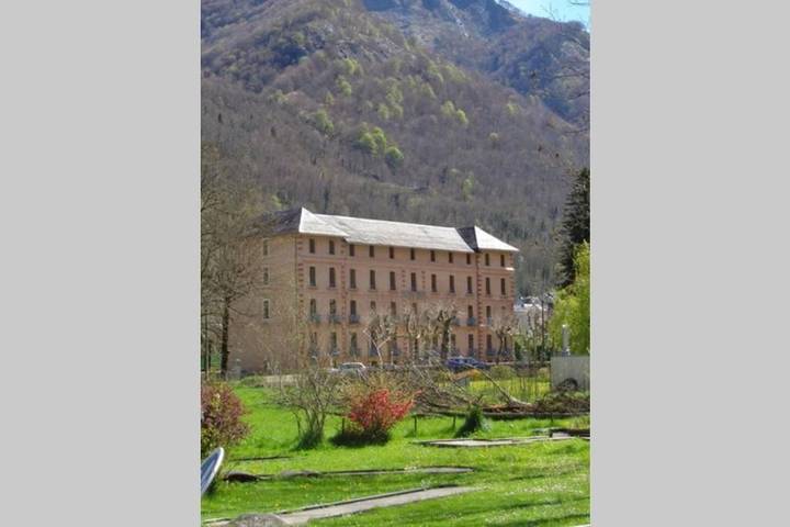 Location de vacances pour 4 personnes, avec Balcon et Terrasse ainsi que Jardin et Sauna à Aulus-les-Bains