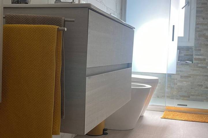 Appartamento intero, Casa MaVi, elegante e strategica per vivere Milano, metro M1 a due passi in Sesto San Giovanni, Provincia di Milano