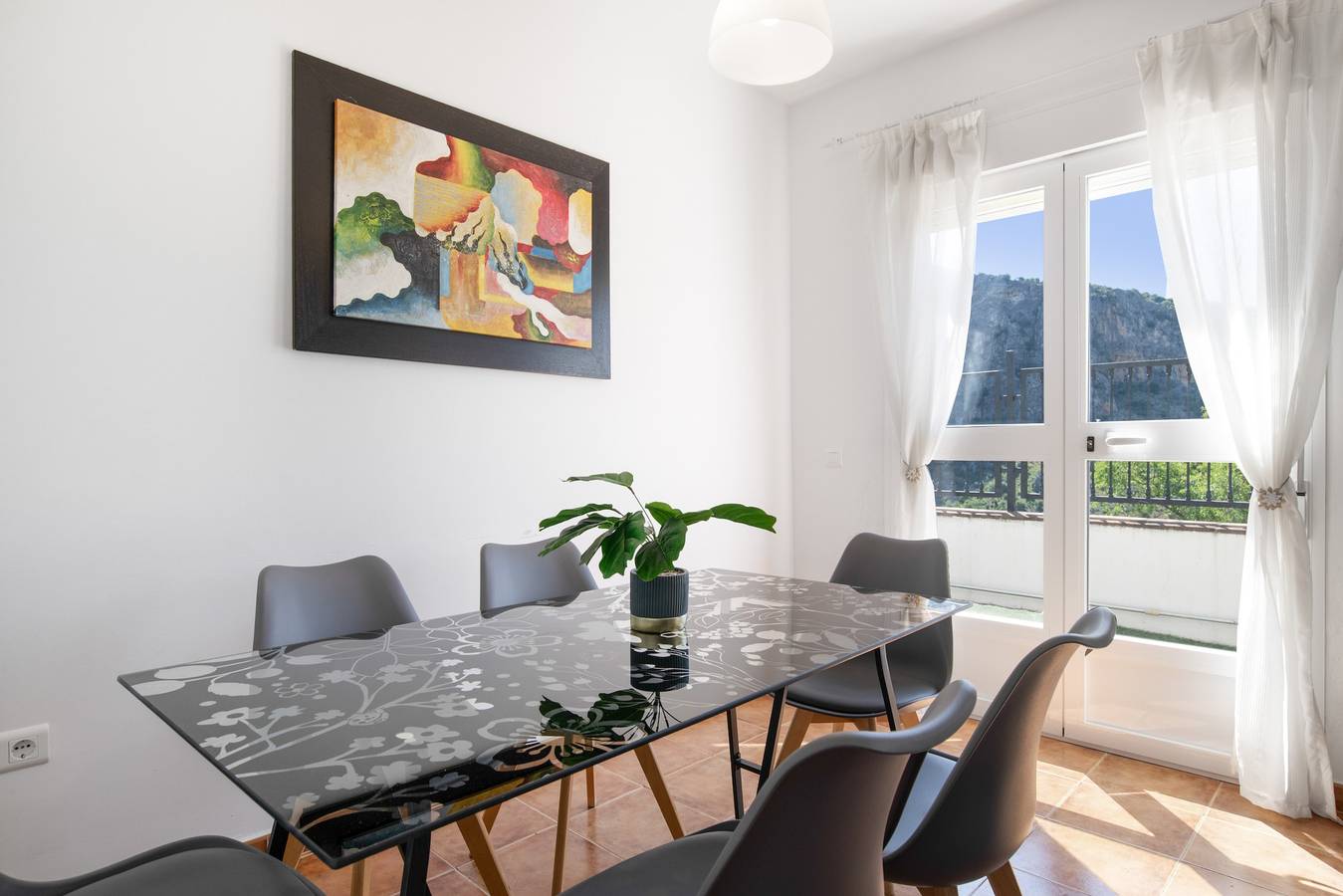 Appartement entier, Appartement « Casa José » avec vue sur la montagne, piscine et jardin partagés in Montejaque, Province de Málaga