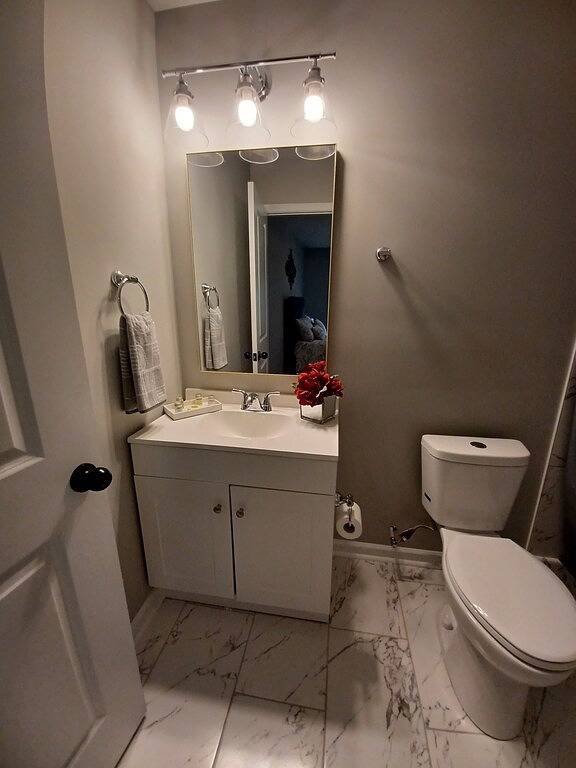 Spacious Bungalow in East Point, Fulton County