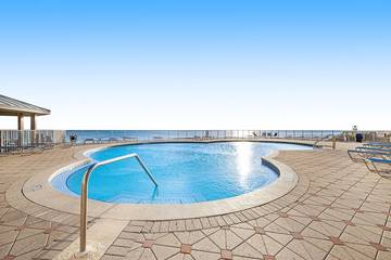 Beach Rental for 6 Guests in Miramar Beach, Emerald Coast, Picture 3