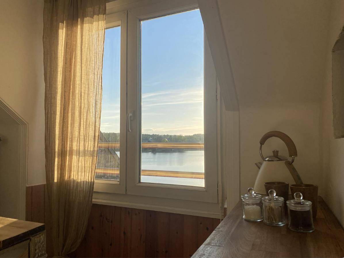 Appartement de vacances entier, Double Room with Lake View in Huelgoat, Région de Châteaulin